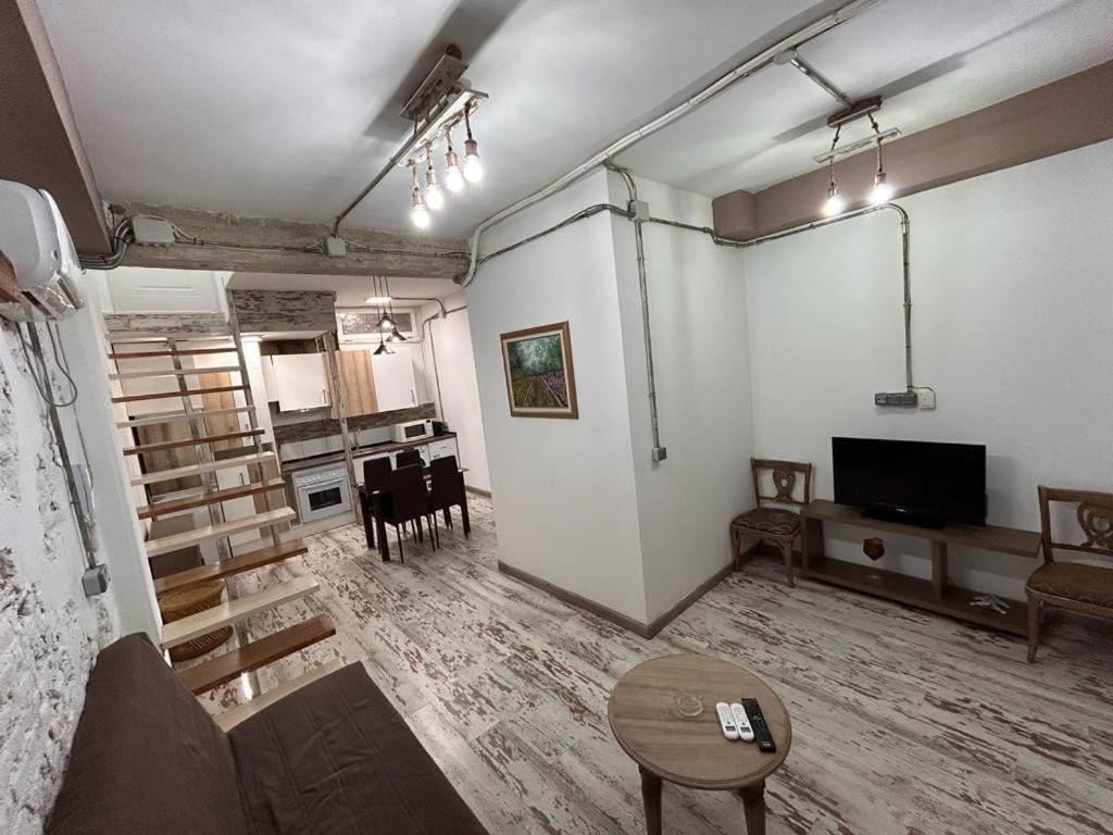 Apartamento And Quiet Flat In Madrid